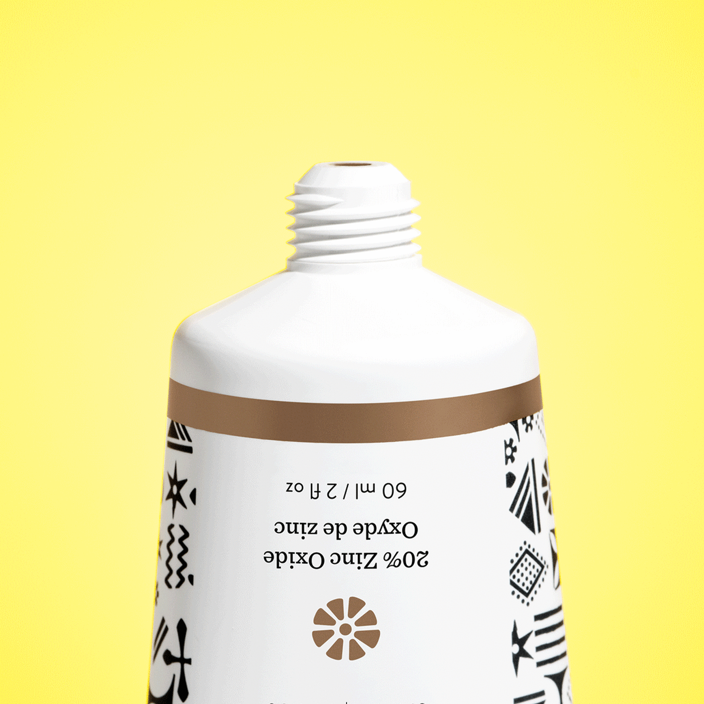 GIF of Umbra Cocoa Mineral Cream being squeezed out.